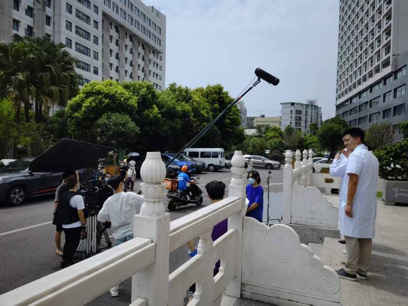 桦南县广告片拍摄公司低成本实现高规格制作的诀窍